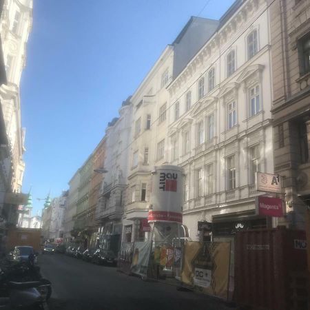 Roof Top Apartment With Views. Wien Eksteriør billede